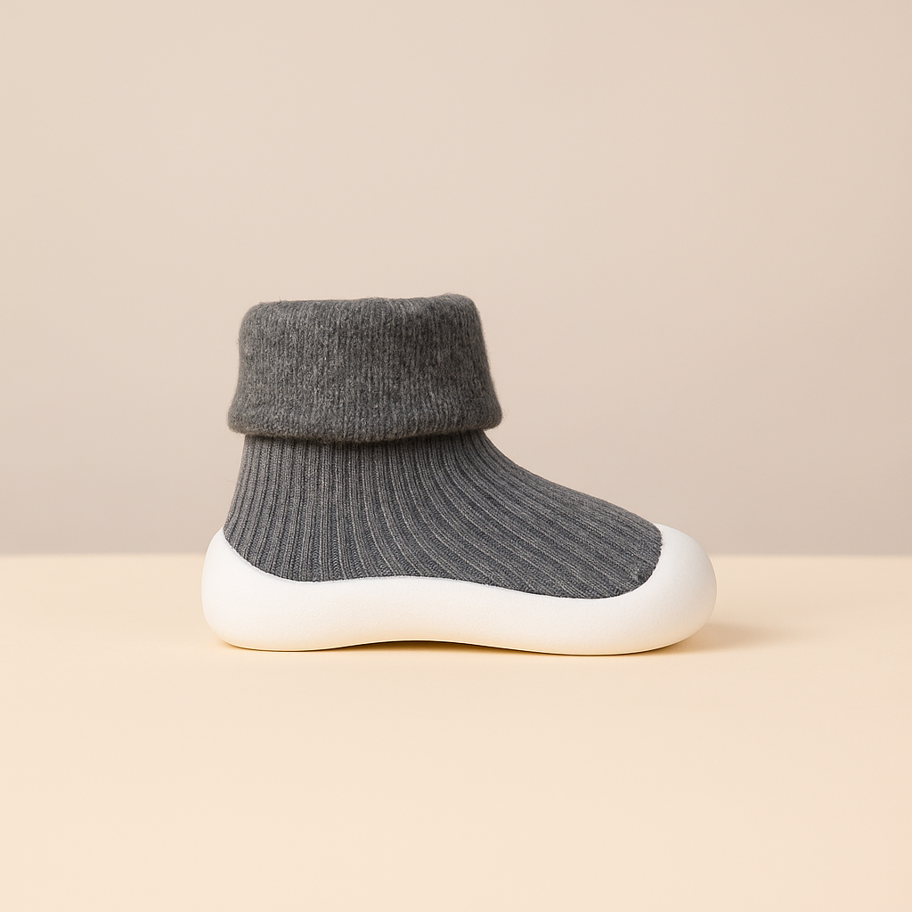 🍼 0–1 Year • First Steps