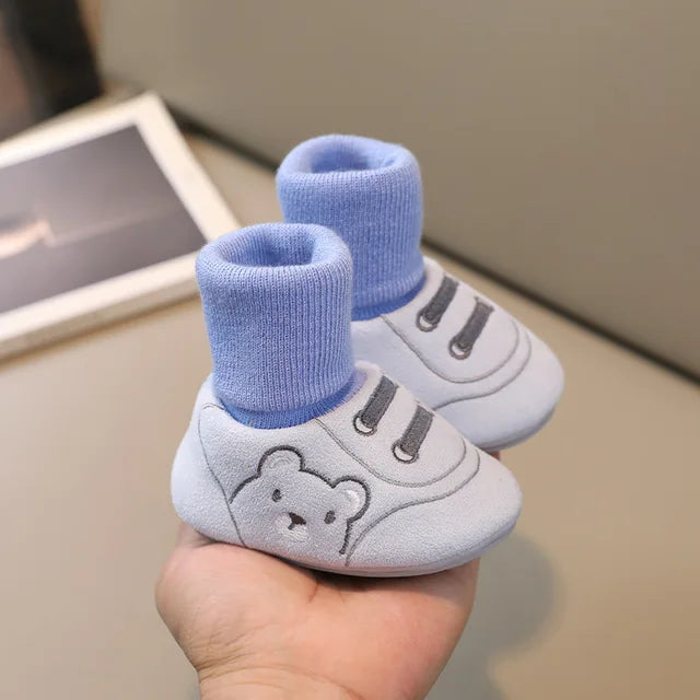 MiniKick – Comfy & Non-Slip Sneaker Socks